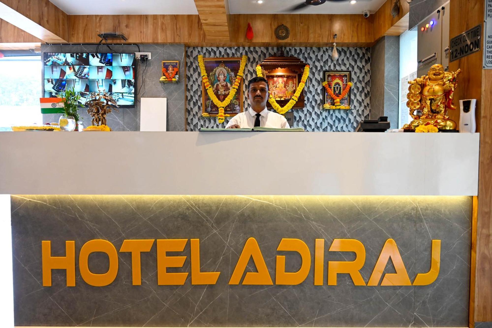 纳威孟买 Adiraj Residency酒店 外观 照片