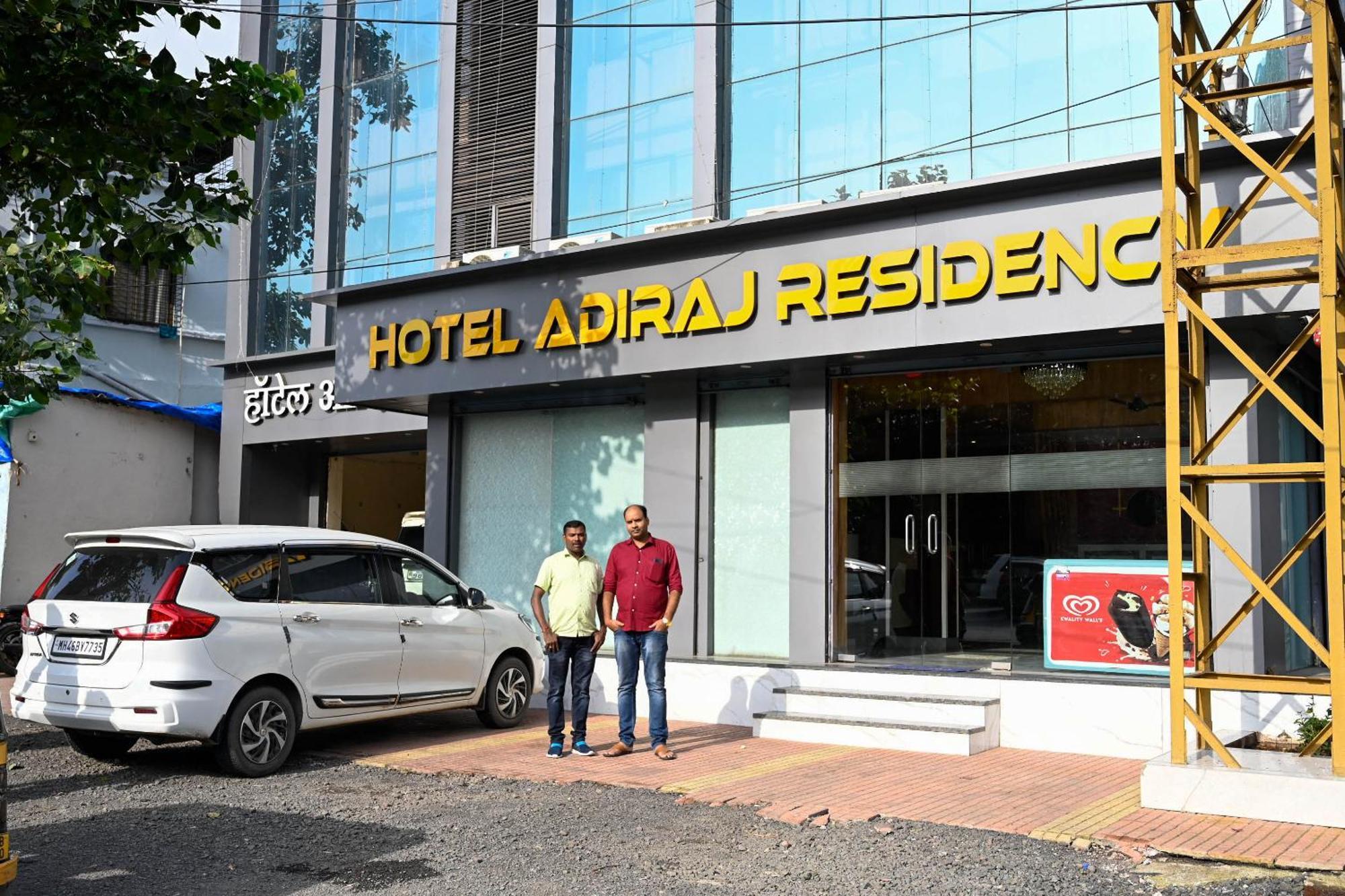 纳威孟买 Adiraj Residency酒店 外观 照片